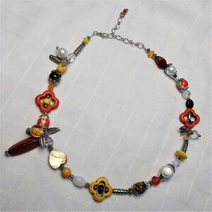 No699 Beautiful mixed necklace and earrings